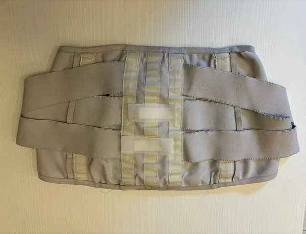 Fascia elastica con chiusure in velcro
